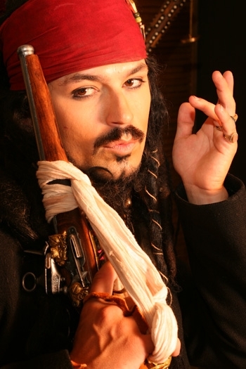 photo-picture-image-Captain-Jack-Sparrow-celebrity-look-alike-lookalike-impersonator-101d