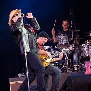 photo-picture-image-u2-celebrity-look-alike-looklaike-impersonator-clone-tribute-artist-tribute-band-3a